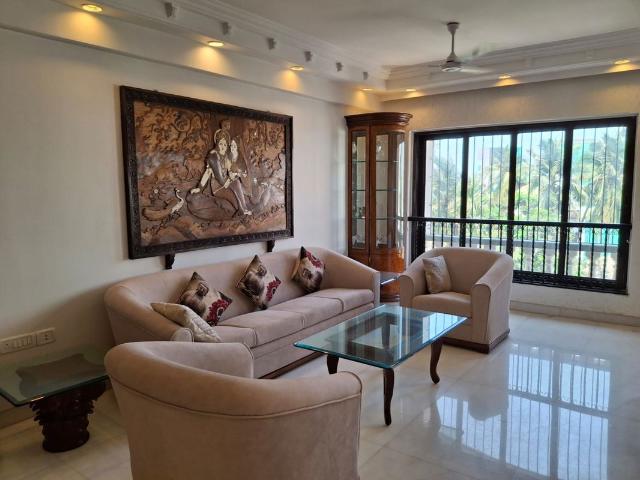 Flat for rent in Khar, Mumbai