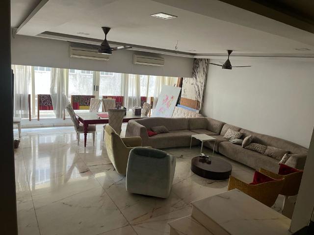 Flat for rent in Fort, Mumbai City District