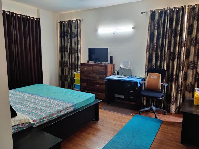 Flat for rent in Sushant Lok III, Gurugram