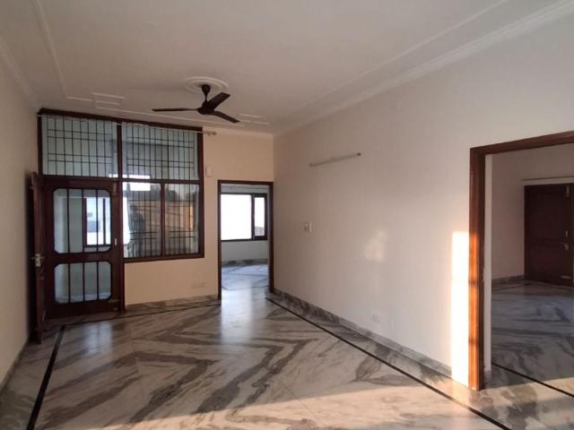 Flat for rent in Ward 9, Badheri