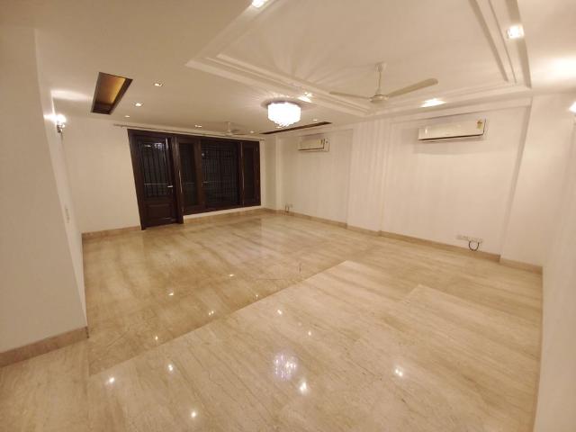 Flat for rent in Safdarjung Enclave, Delhi