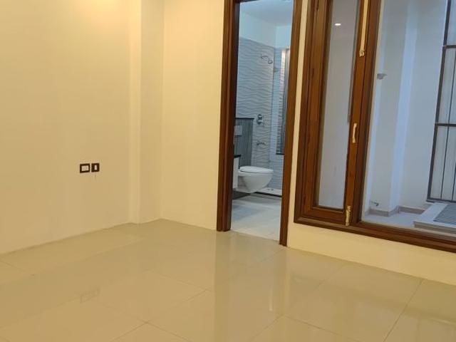 Property for rent in Sector 45, Noida