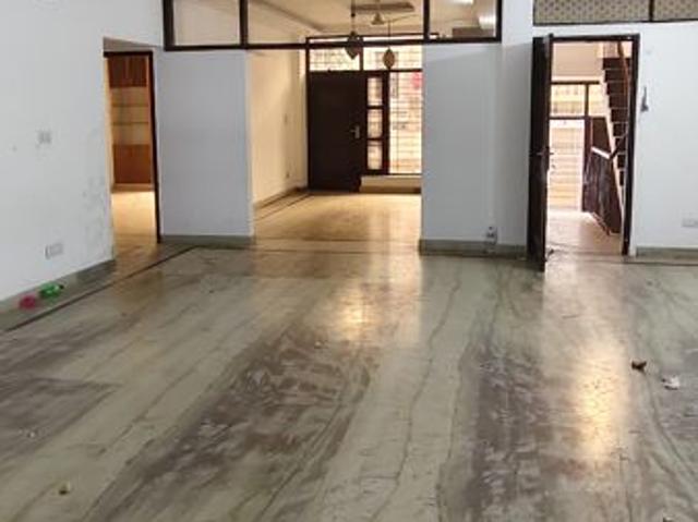 House for rent in Sector 50, Noida