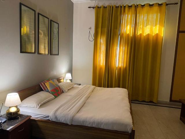 Flat for rent in Alaknanda, Delhi