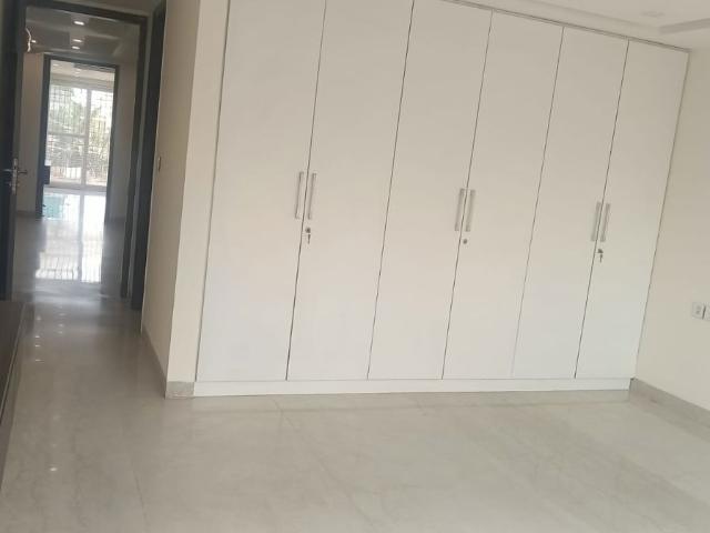 Property for rent in Deri