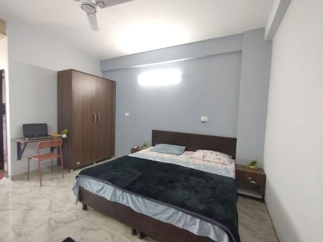 Flat for rent in Safdarjung Enclave, Delhi