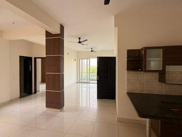 Flat for rent in Amstoria, Gurugram