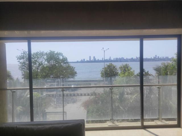 Flat for rent in Colaba, Mumbai City District