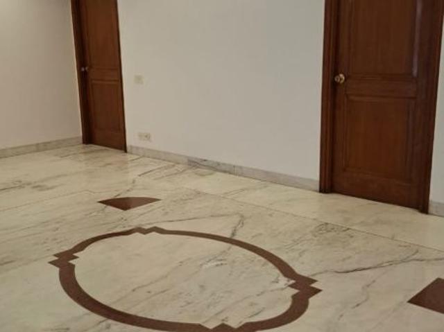 Flat for rent in New Delhi, Delhi