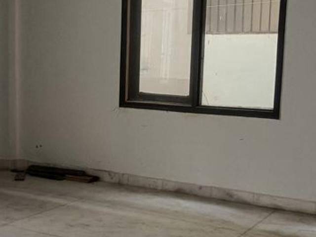 Villa for rent in Barola, Noida