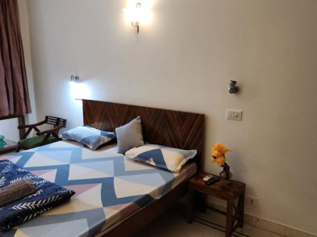 Flat for rent in South Delhi, Deri