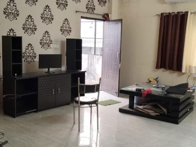 Flat for rent in Nishat Ganj, Lucknow