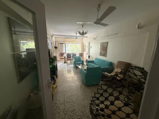Flat for rent in Khar, Mumbai