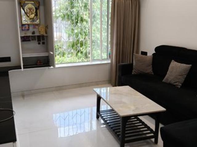 Flat for rent in Vile Parle West, Mumbai