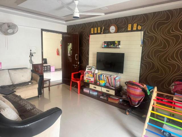 Flat for rent in Ojas Apartments, Pune