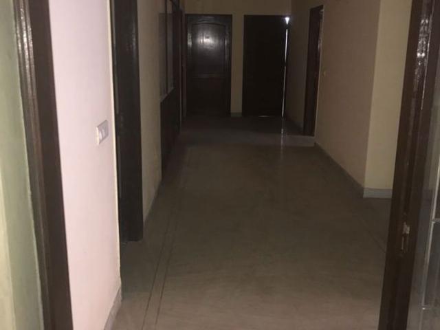 Villa for rent in Deri