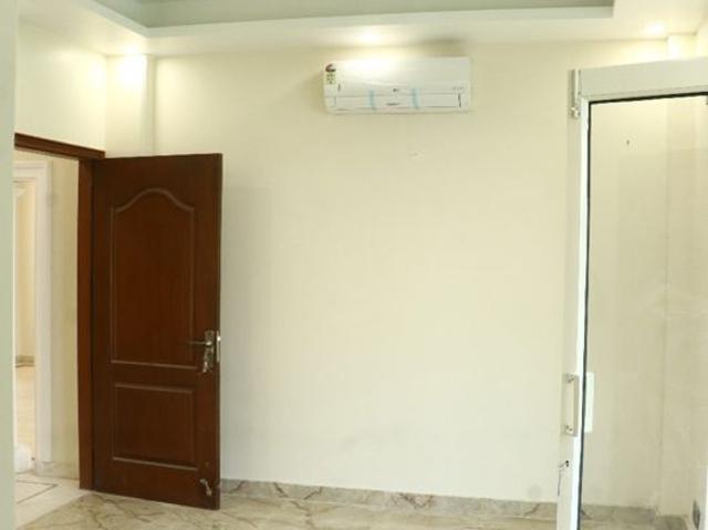Villa for rent in Gulmohar Park, Delhi
