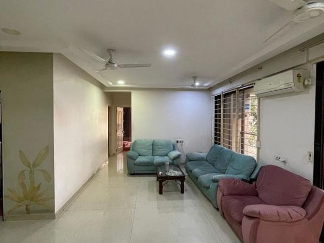Flat for rent in Khar, Mumbai