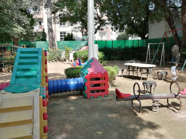 Property for rent in Moti Bagh, Delhi