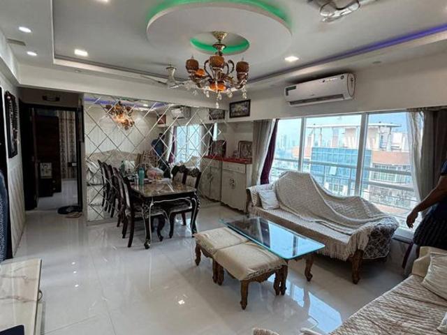 Flat for rent in Khar, Mumbai