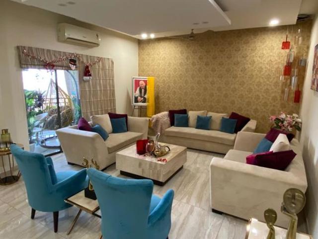 Flat for rent in Ardee City, Gurugram