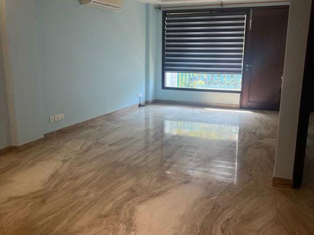 Villa for rent in Deri