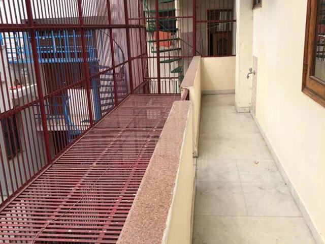 Villa for rent in Alaknanda, Delhi