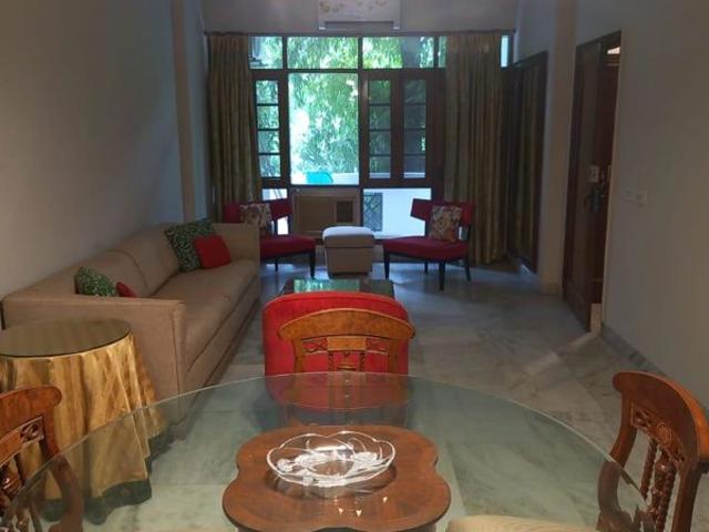 Villa for rent in Deri