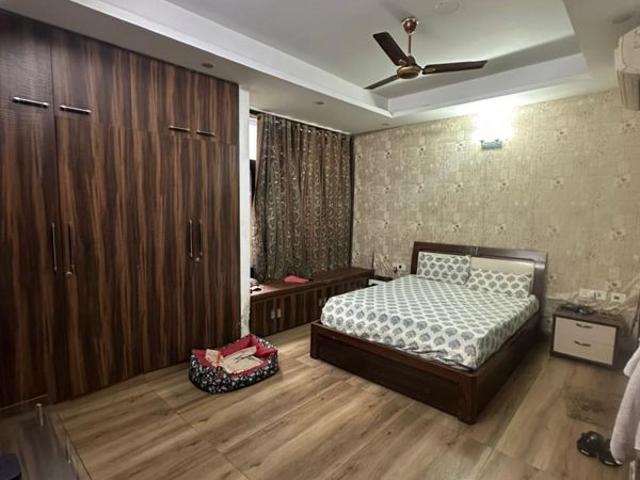 House for rent in Sector 23, Noida