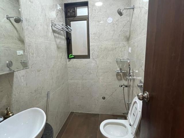 Flat for rent in Naupada, Thane