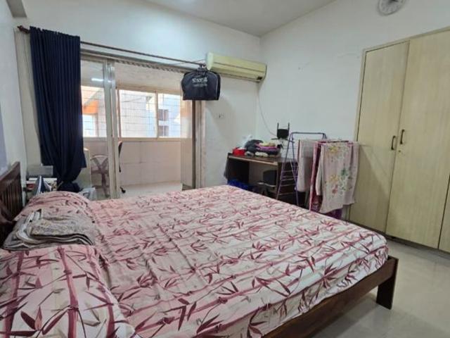 Flat for rent in Naupada, Thane