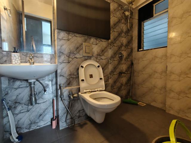 Flat for rent in Hiranandani Meadows, Thane
