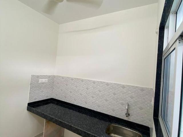 Flat for rent in Sheth Zuri, Thane