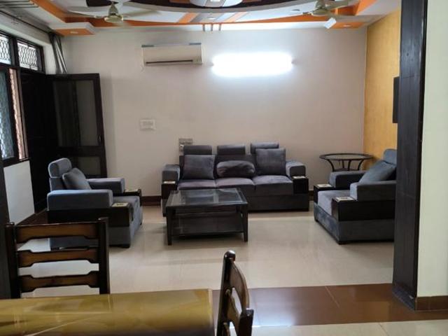 Flat for rent in Kamla Nagar, Delhi