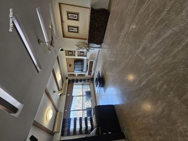 Flat for rent in Powai, Mumbai