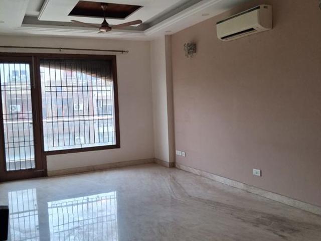 Property for rent in Deri