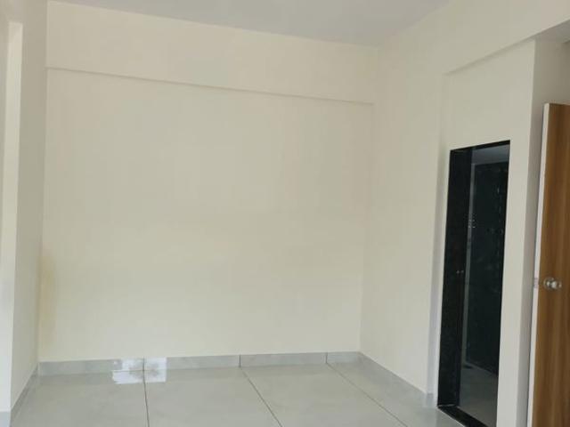 Flat for rent in Naupada, Thane