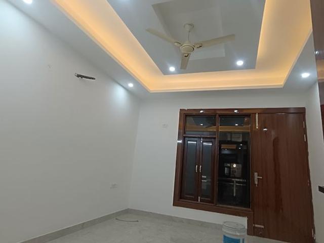 Property for rent in Barola, Noida