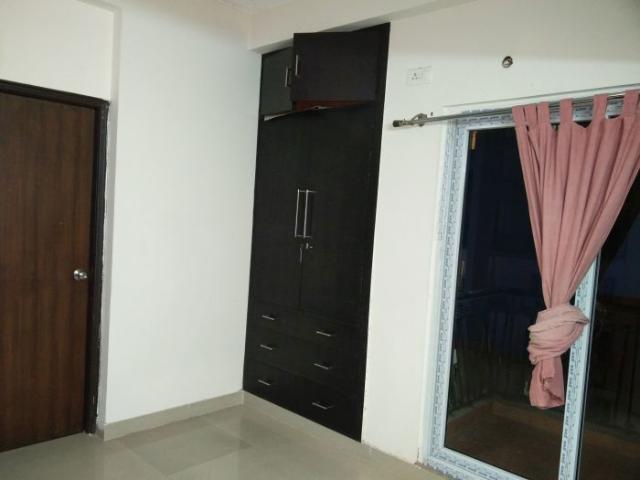 House for rent in Arun Vihar, Noida