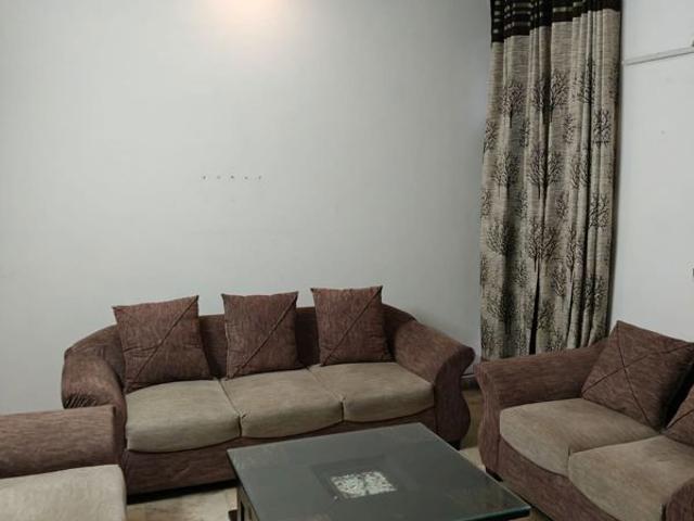 House for rent in Sector 55, Noida