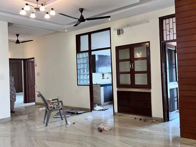Property for rent in Sector 50, Noida