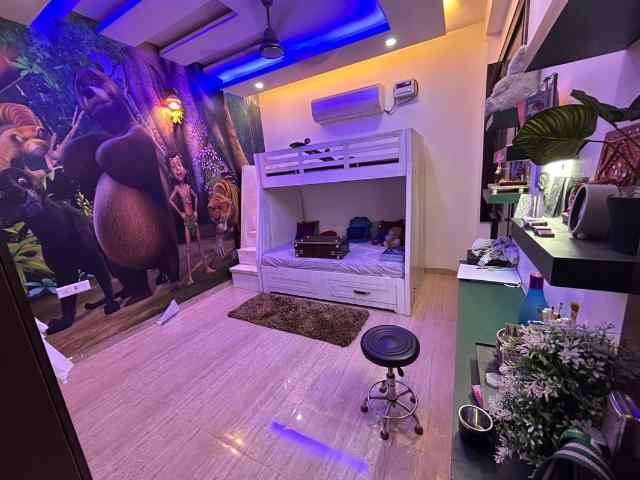 Property for rent in Connaught Place, Delhi