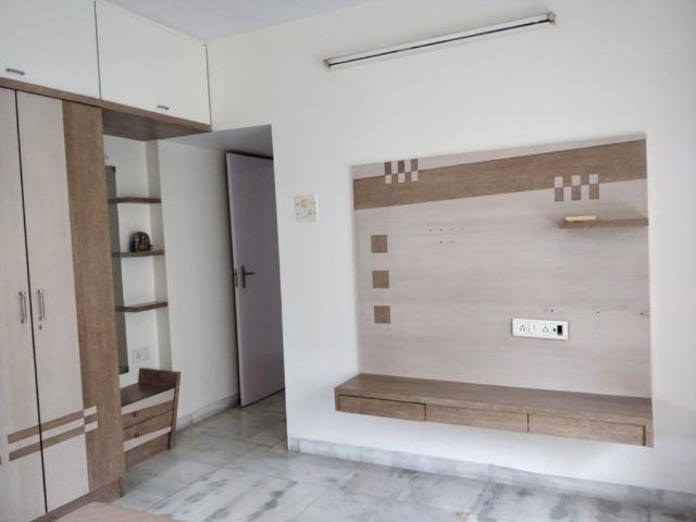 Flat for rent in Prabhadevi, Mumbai City District