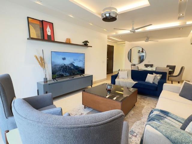 Flat for rent in Connaught Place, Delhi
