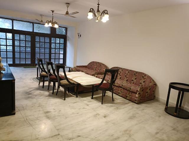 Flat for rent in Safdarjung Enclave, Delhi