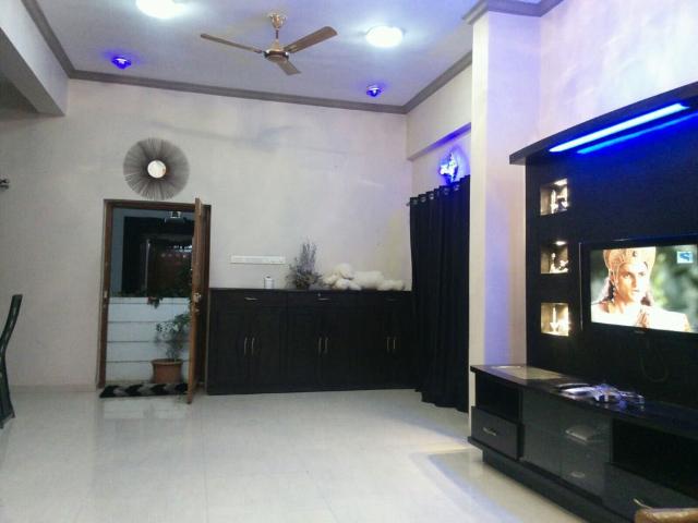 Flat for rent in National Society, Pune