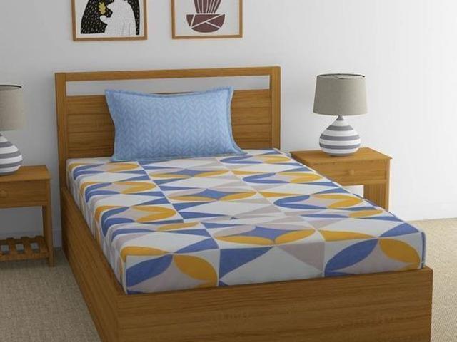 Flat for rent in DLF Capital Greens, Delhi