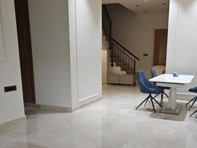 Flat for rent in Lower Parel, Mumbai City District