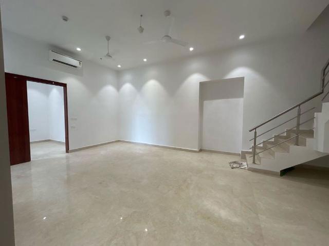Flat for rent in Lower Parel, Mumbai City District