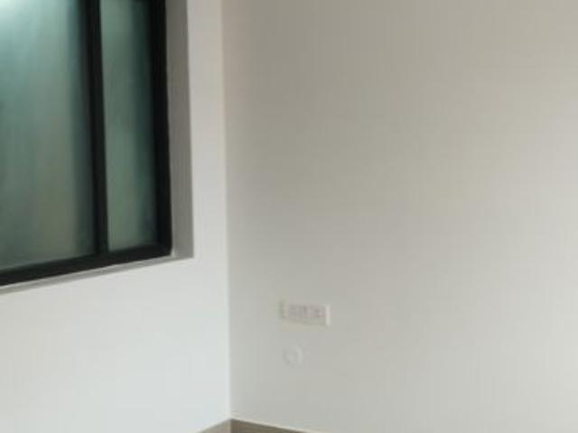 Property for rent in Deri